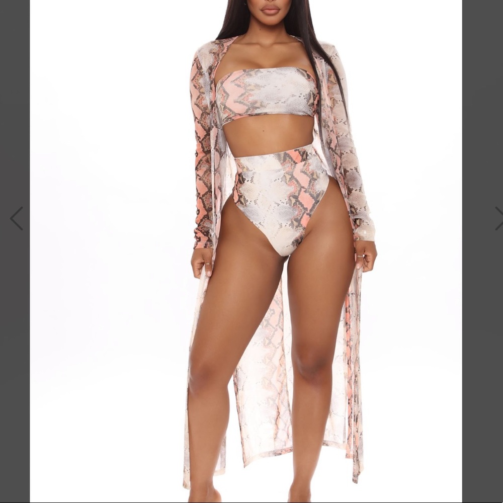3 Piece Sunsuit Swim Set 🧡
